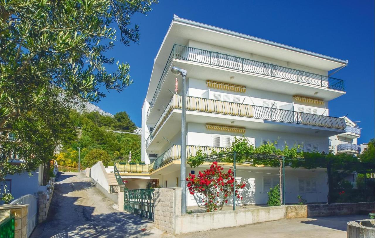 Lovely Apartment In Omis With Kitchenette Екстер'єр фото