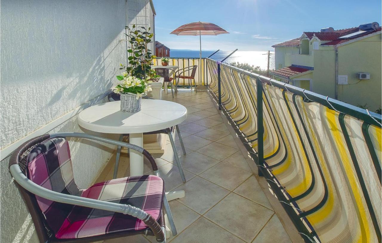 Lovely Apartment In Omis With Kitchenette Екстер'єр фото