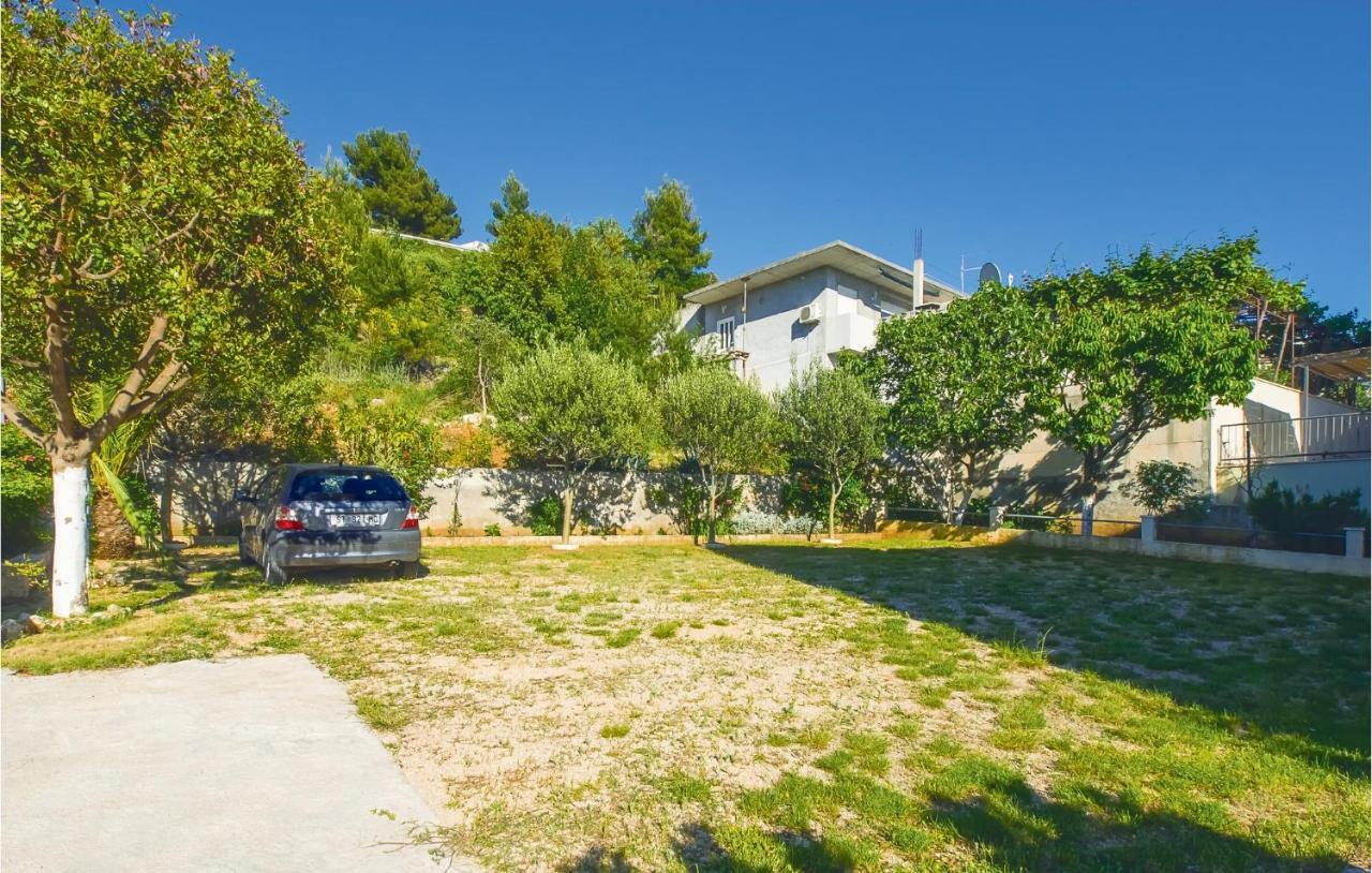 Lovely Apartment In Omis With Kitchenette Екстер'єр фото