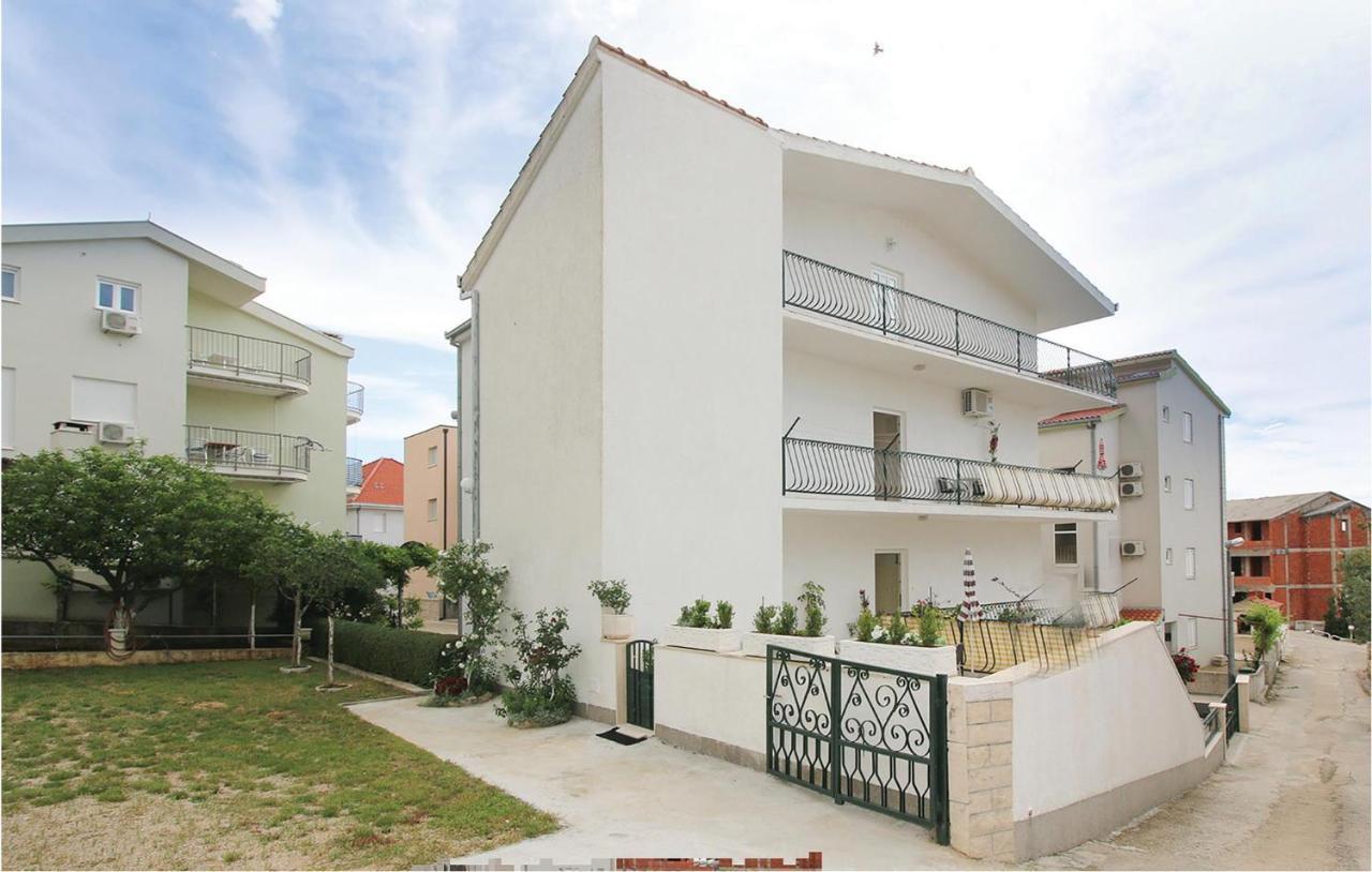 Lovely Apartment In Omis With Kitchenette Екстер'єр фото